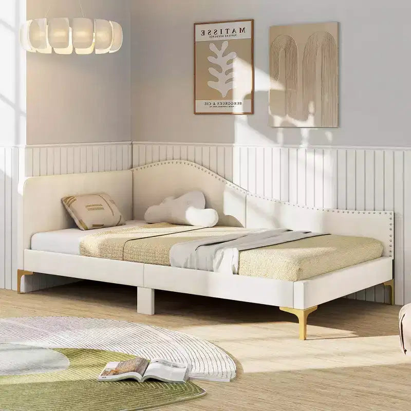 Divano letto imbottito trapuntato color beige con rivetti e gambe in metallo, singolo/una piazza e mezza, 1 persona