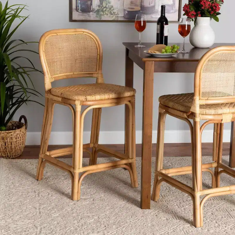 Sgabello da bancone in rattan marrone naturale, senza braccioli, schienale medio, 1 posto