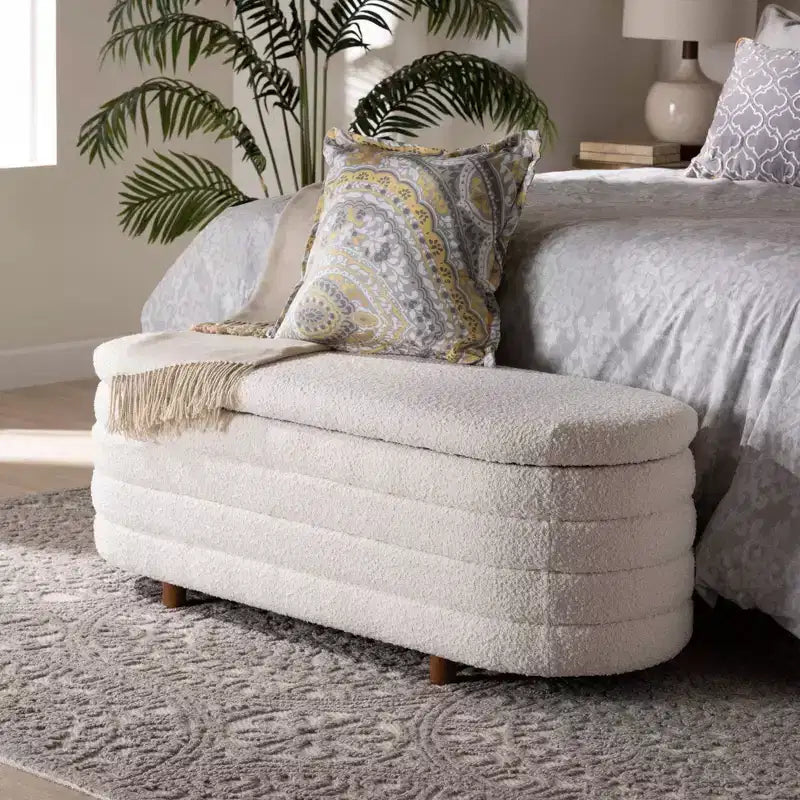 Panca contenitore ovale color crema/noce, con coperchio sollevabile, 1 posto
